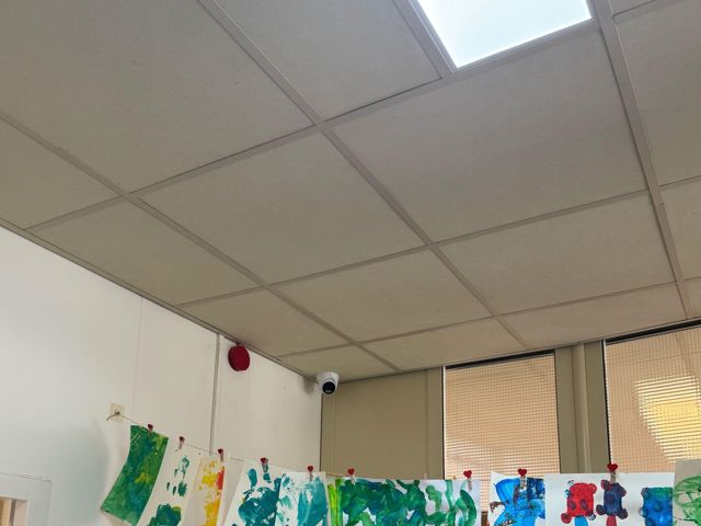 Kinderdagverblijf: veertien camera's en brandveilige kabel, Lelystad