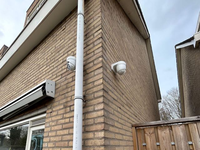 Drie camera's bij een woning, Lelystad