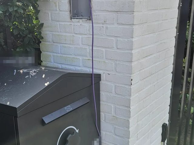 De poort ging niet meer open: de kabel doorgemeten, Blaricum